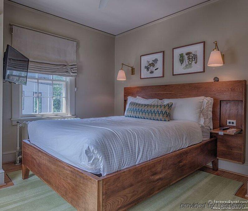 Oakhurst Inn Charlottesville Exterior foto